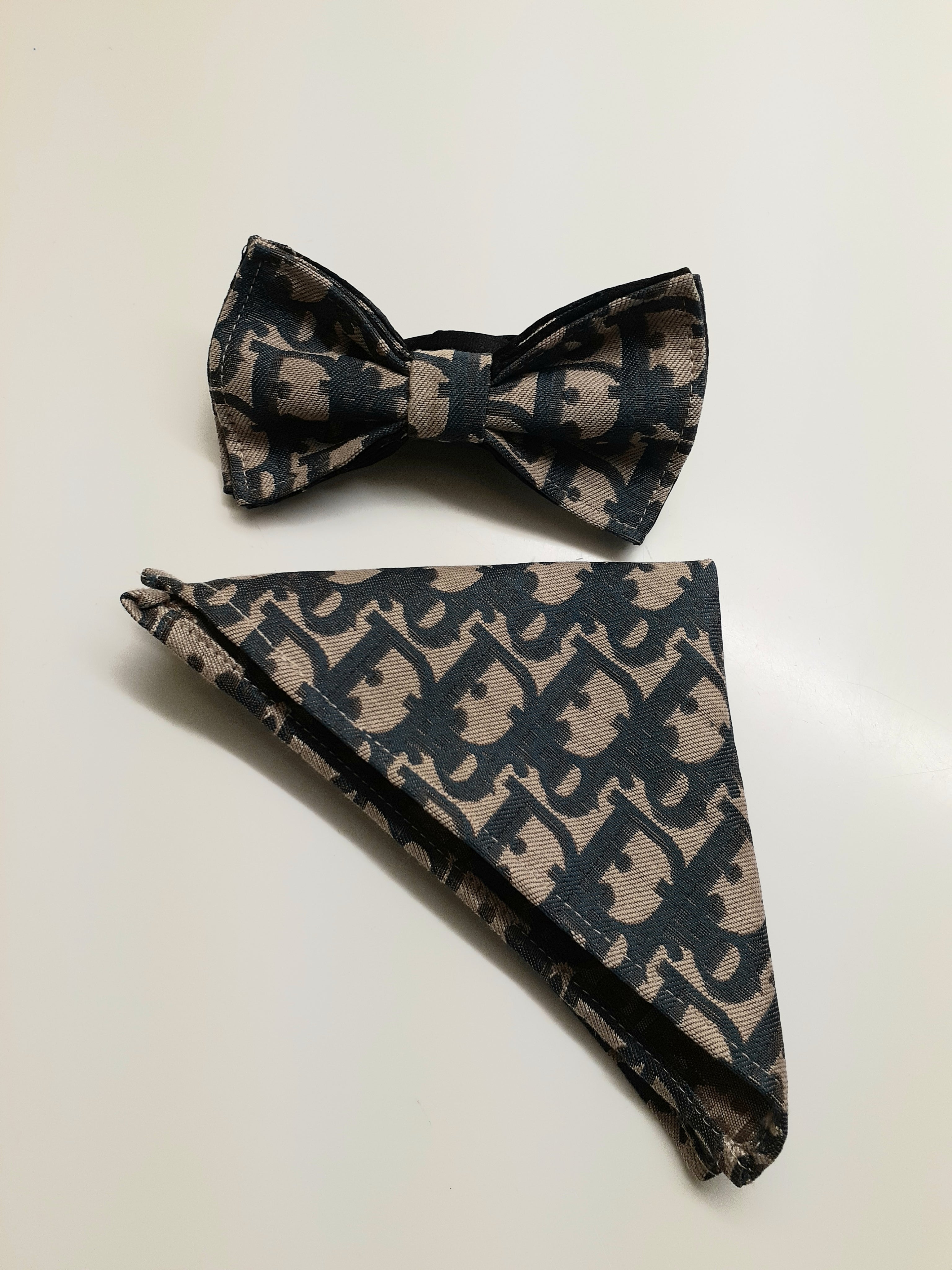 Custom Made CD  Bowtie and pocket square Set